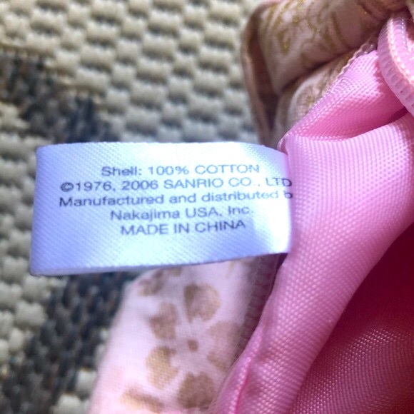 Hello Kitty Pink & Gold Lunch Bag - Picture 9 of 14